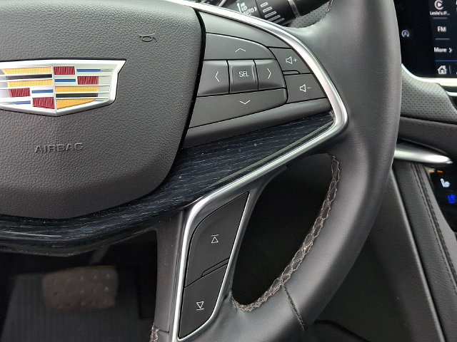 Used 2025 Cadillac XT5 Premium Luxury w/ LPO, Floor Liner Package AWD/4WD image 22