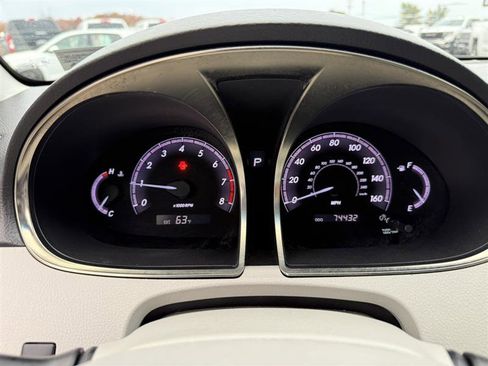 Used 2011 Toyota Avalon Limited image 37