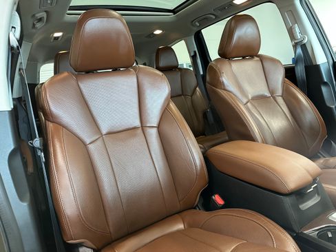 Used 2024 Subaru Ascent Touring AWD/4WD image 17