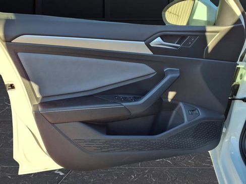 New 2026 Volkswagen Jetta SE image 12