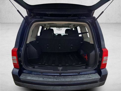 Used 2014 Jeep Patriot Sport w/ Power Value Group image 6