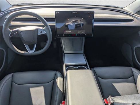 Used 2025 Tesla Model 3 Long Range image 19
