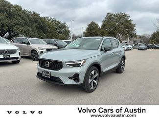 New 2026 Volvo XC40 B5 Plus w/ Protection Package Premier video 1
