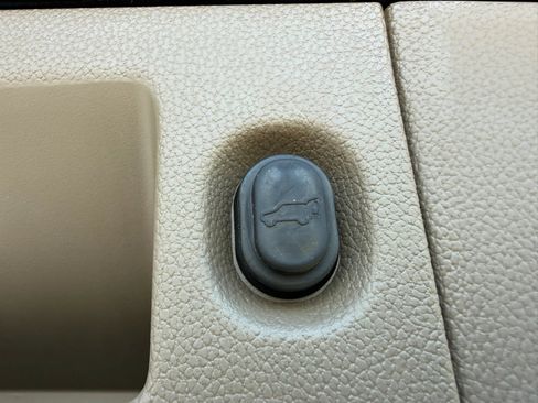 Used 2020 Chevrolet Tahoe LT RWD image 10