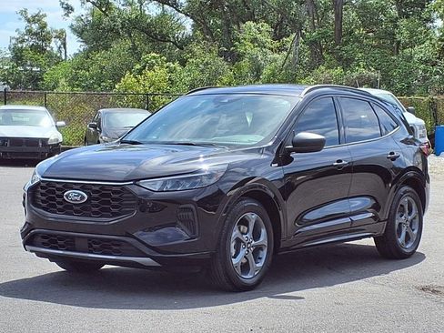 Used 2023 Ford Escape ST-Line w/ Tech Pack #1 FWD image 3
