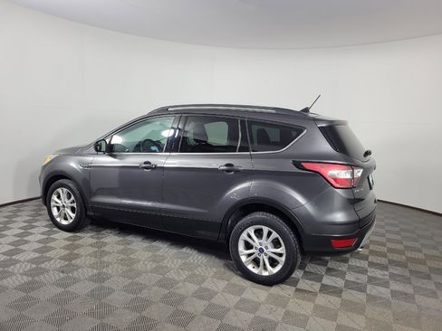 Used 2018 Ford Escape SE w/ SE Sync 3 Package FWD image 3