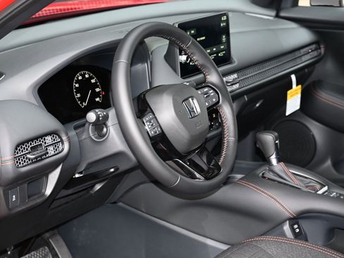 New 2026 Honda HR-V Sport image 9