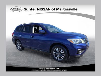 Used 2017 Nissan Pathfinder SV