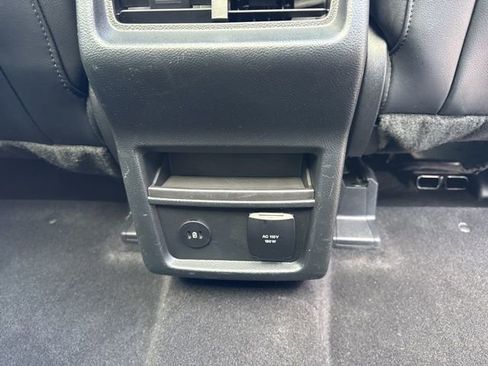 Used 2024 Ford Edge SEL w/ Convenience Package image 21