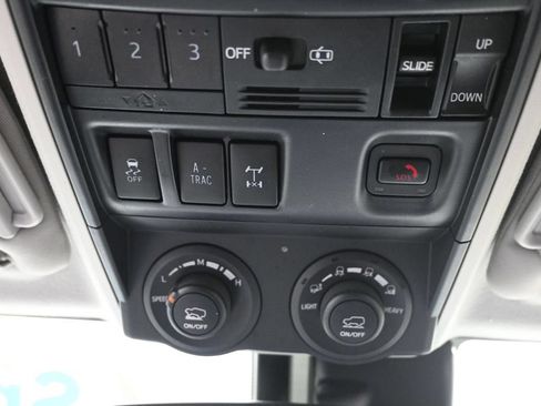 Used 2020 Toyota 4Runner TRD Off-Road Premium w/ Moonroof Package AWD/4WD image 21