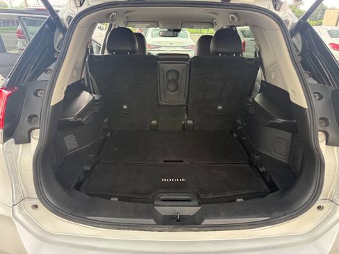 Used 2019 Nissan Rogue SL AWD/4WD image 11