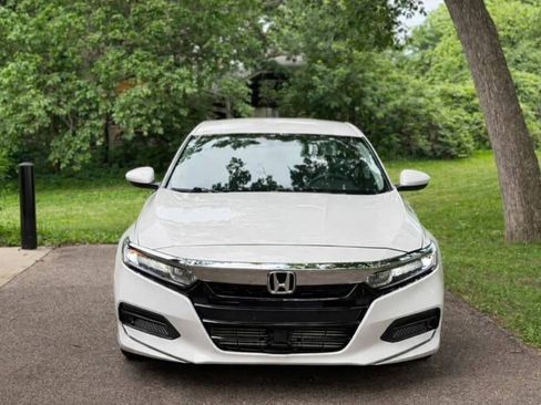 Used 2019 Honda Accord LX image 2