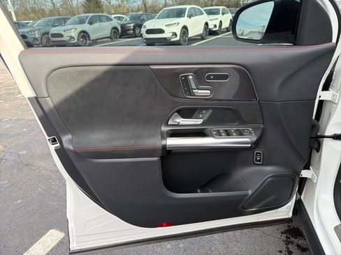 Used 2022 Mercedes-Benz GLA 250 4MATIC image 18