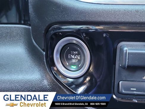Certified 2025 Chevrolet Silverado 1500 LT AWD/4WD image 35