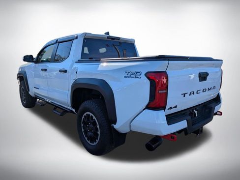 Used 2024 Toyota Tacoma TRD Off-Road AWD/4WD image 6