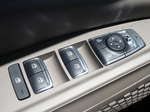 New 2026 Kia Carnival SX image 35