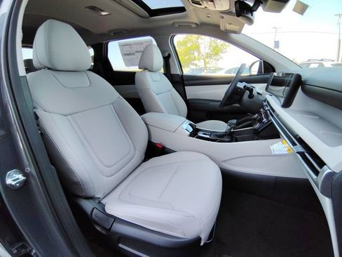 New 2025 Hyundai Tucson SEL FWD image 30