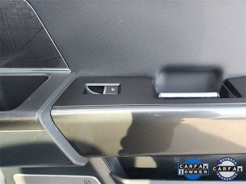 Certified 2022 Ford F150 XLT w/ Equipment Group 302A High image 31