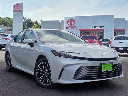 New 2026 Toyota Camry XLE image 1