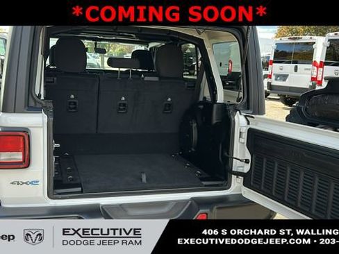 Used 2023 Jeep Wrangler Unlimited w/ Cold Weather Group image 27