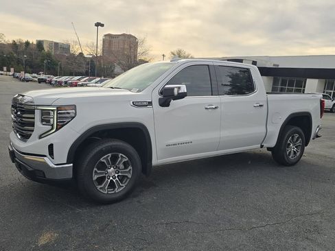 New 2026 GMC Sierra 1500 SLT w/ SLT Convenience Package image 19