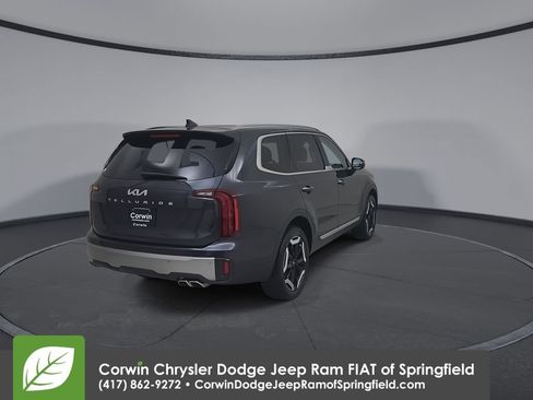 Used 2025 Kia Telluride S FWD image 14