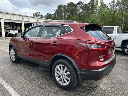 Used 2020 Nissan Rogue Sport SV w/ Technology Package image 9