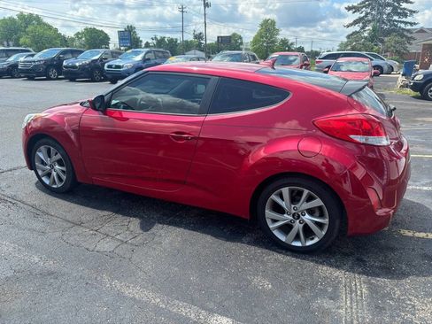Used 2016 Hyundai Veloster w/ Option Group 02 FWD image 6