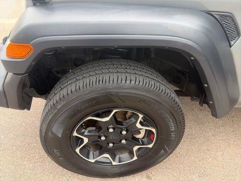 Used 2021 Jeep Wrangler Sport AWD/4WD image 38