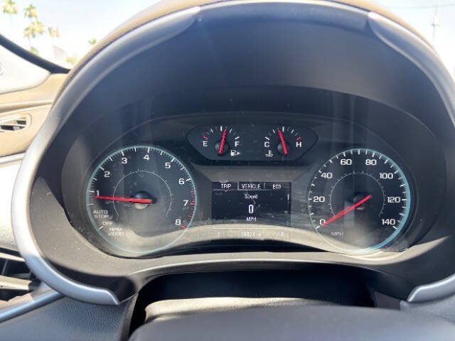 Used 2022 Chevrolet Malibu LT FWD image 14