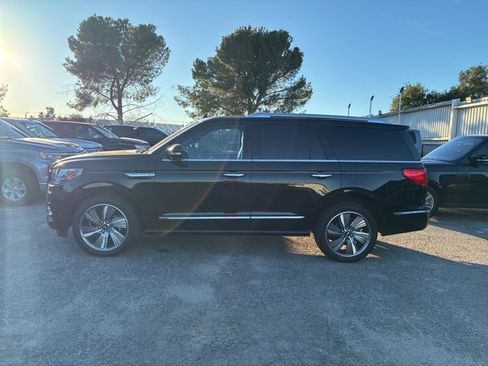 Used 2018 Lincoln Navigator Reserve w/ Technology Package image 4