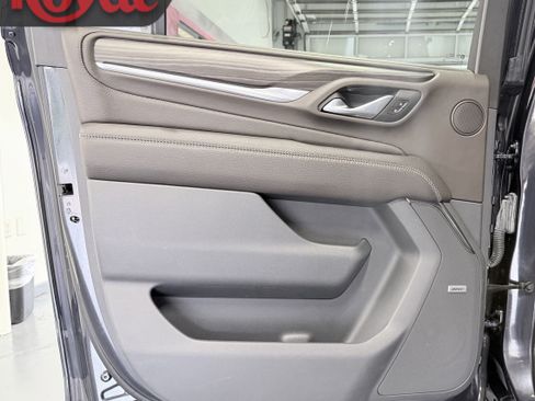 Used 2023 GMC Yukon XL Denali w/ Denali Reserve Package RWD image 14