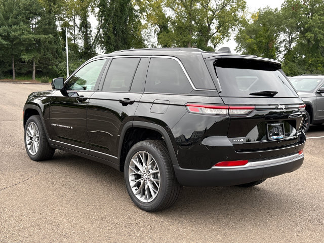New 2027 Jeep Grand Cherokee Limited AWD/4WD image 4