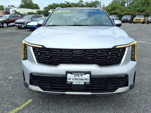 Used 2025 Kia Sorento SX Prestige AWD/4WD image 9