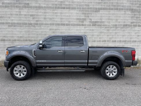 Used 2019 Ford F350 Platinum w/ Platinum Ultimate Package AWD/4WD image 6
