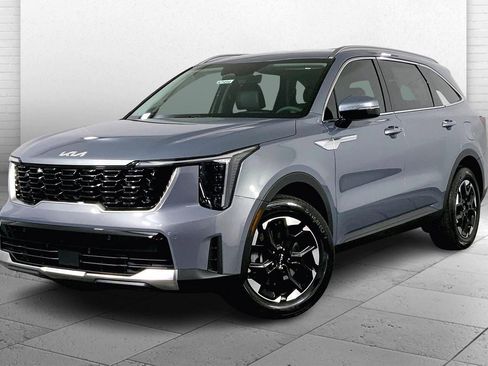 New 2025 Kia Sorento S FWD image 2