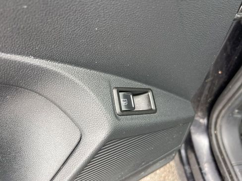 Used 2024 Volkswagen Taos S image 22