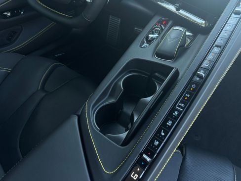 Used 2023 Chevrolet Corvette Stingray Premium Conv image 36