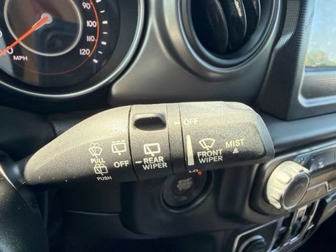 Used 2022 Jeep Wrangler Unlimited Sport w/ Xtreme Recon 35" Tire Package AWD/4WD image 47