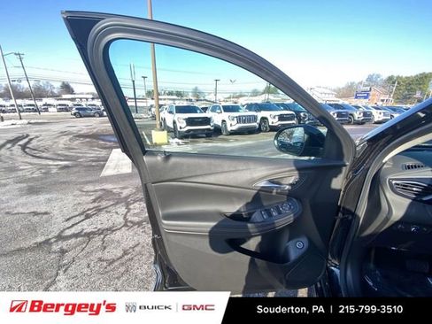 Certified 2023 Buick Encore GX Select w/ Sport Touring Package image 25