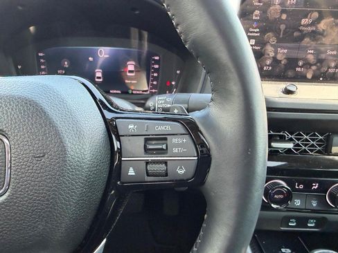 Used 2025 Honda Accord Touring image 13