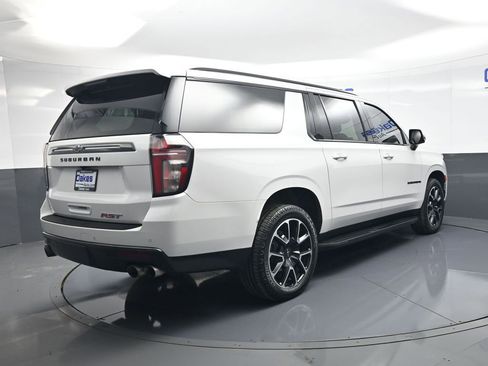 Used 2022 Chevrolet Suburban RST w/ Sport Performance Package AWD/4WD image 8