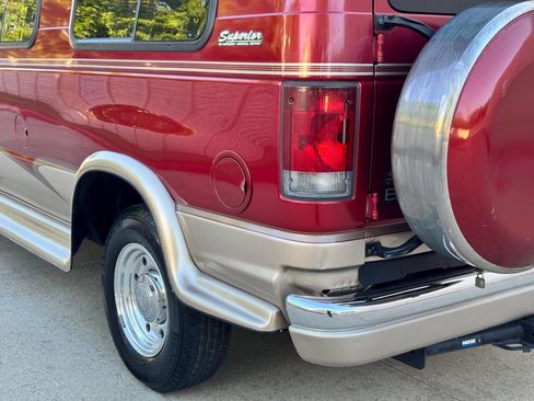 Used 1999 Ford E-250 and Econoline 250 image 33