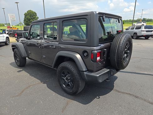 Used 2024 Jeep Wrangler Unlimited Sport image 3