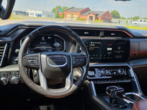 Used 2023 GMC Sierra 1500 Denali Ultimate AWD/4WD image 34