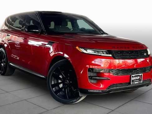 Used 2024 Land Rover Range Rover Sport SE image 2
