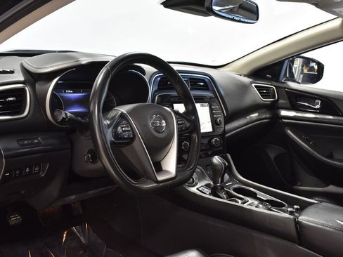 Used 2021 Nissan Maxima Platinum w/ Sport Mat Group FWD image 4