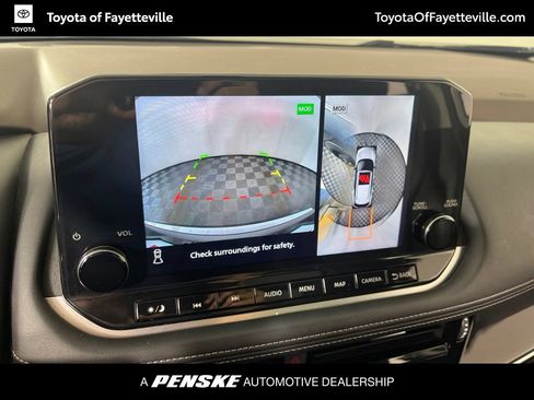 Used 2023 Nissan Rogue SL w/ SL Premium Package FWD image 29