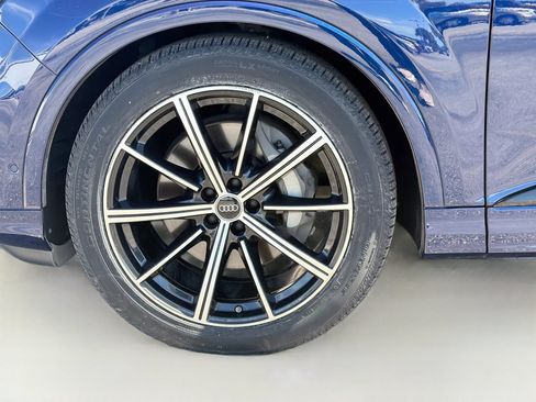 Used 2022 Audi Q7 3.0T Prestige AWD/4WD image 43