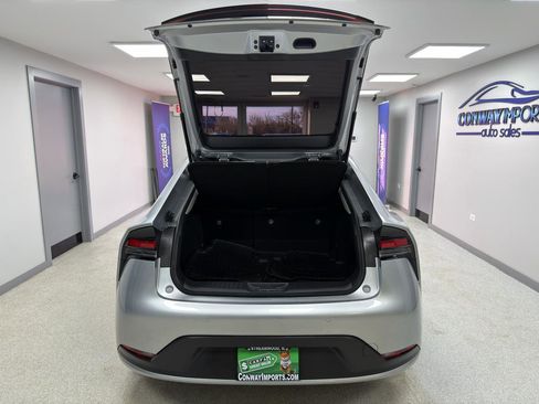 Used 2023 Toyota Prius LE AWD/4WD image 36